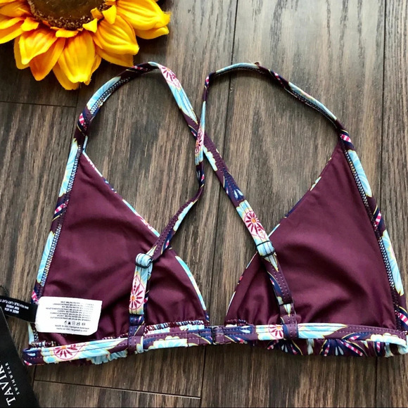 🦋B2G1🦋TAVIK VIVIENNE Mon Merlot Bikini Top NWT | X-SMALL | - Picture 6 of 10